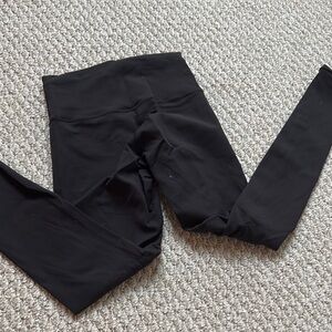 Wonder under lulu leggings